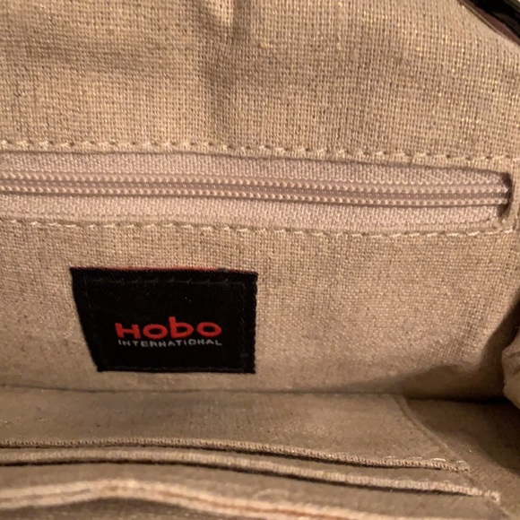 NEW! HOBO Foldover Clutch Gold Metallic - Picture 5 of 8